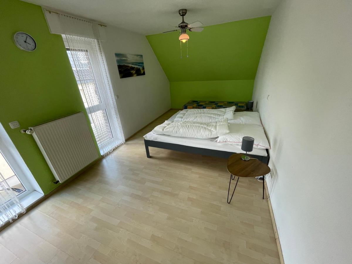 Doppelhaushaelfte In Perfekter Lage Fuer Fahrradtouren - Haus Perrich Wesel (North Rhine-Westphalia)